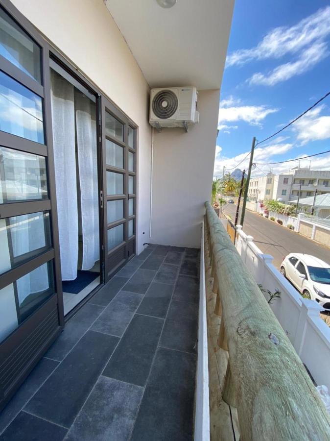 Le Kokoti Apartment Flic en Flac Exterior photo